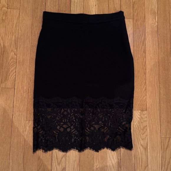ZARA - Black midi skirt with Lace bottom - Picture 3 of 6